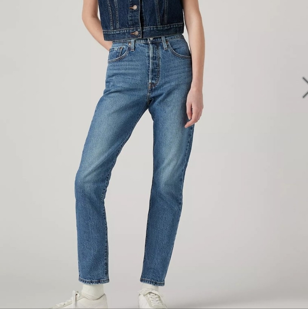 Levi's Blue Straight Leg Jeans Vintage-Inspired